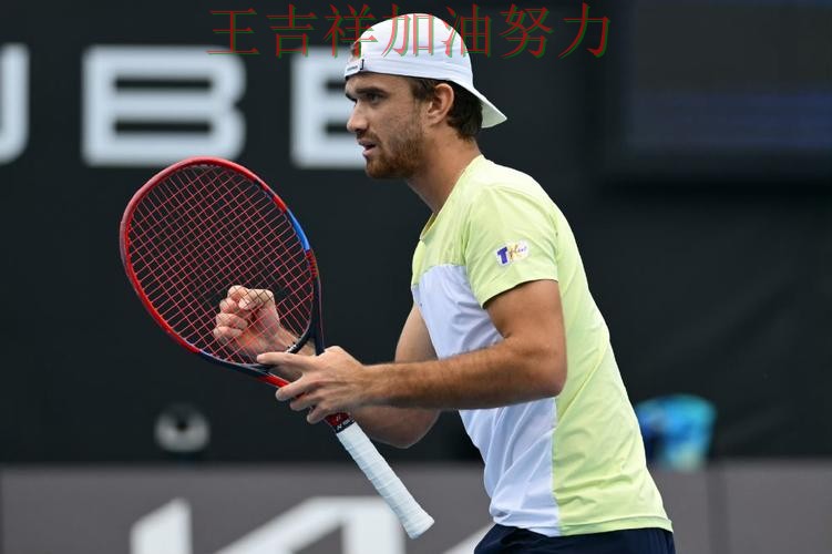 NBA阵容变化盘点：张之臻表现抢眼 使竞争形势愈发激烈